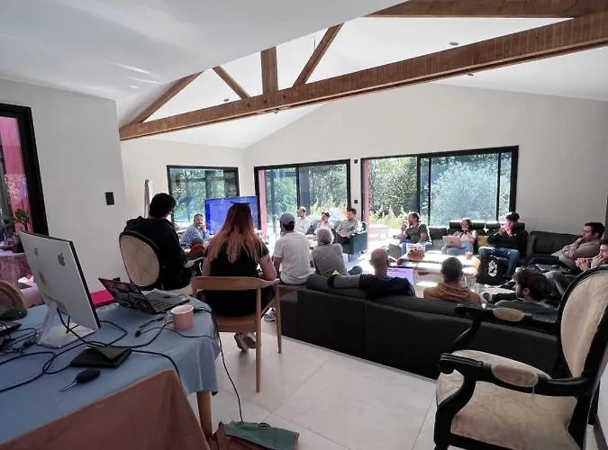 La Croix Perrine 홈스테이